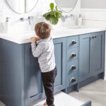 5 Guest-Friendly Kids Bathroom Design & Decoration Tips