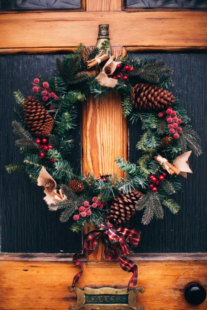 Outdoor Holiday Decorating Ideas for 2021