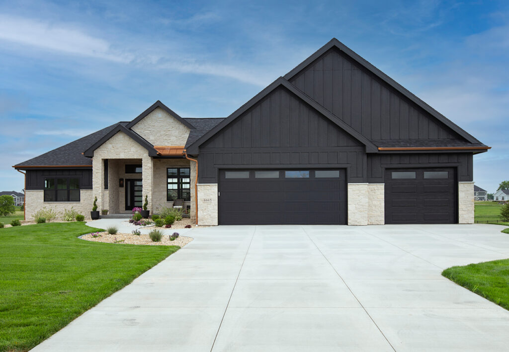 How to Choose a Color Scheme for the Exterior of Your Home
