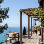 This old agricultural ruin has become a tiny house overlooking the sea 